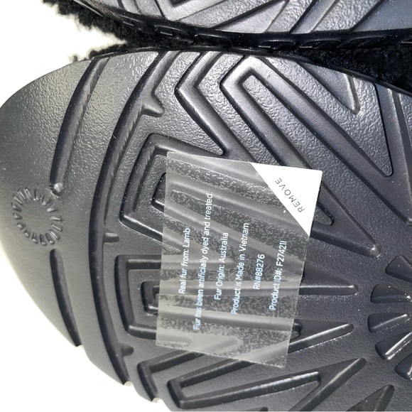 NWOB Ugg Oh Fluffita Black - Picture 11 of 11